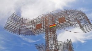 _100125270_picado_monumento